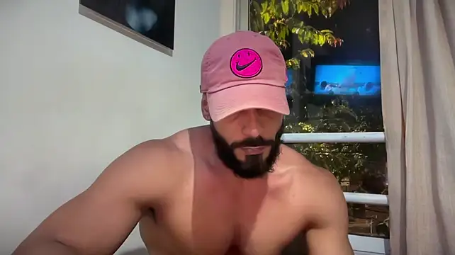 romeolovedark: διαδικτυακό σόου στην κάμερα