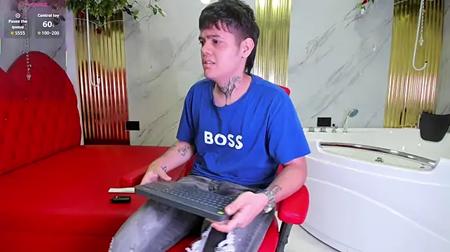 leonel_bigcum: онлайн-секс-чат