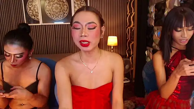 AudreyMilesTransのライブXXXチャット