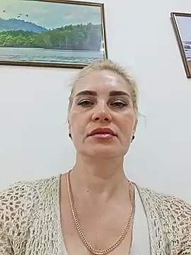 Chat XXX en directo de JennyOMay