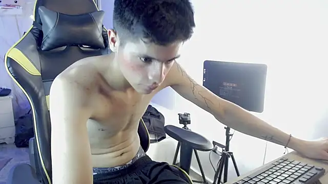 Ascii_one live XXX chat