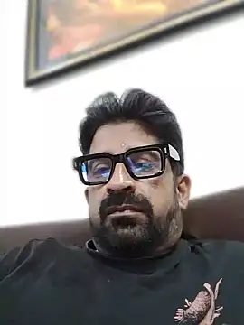XxX_KING30's Live XXX Chat