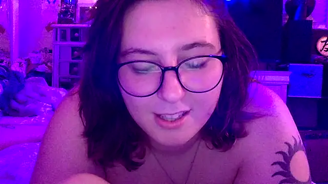 הופעת וובקאם של browneyedgirl1