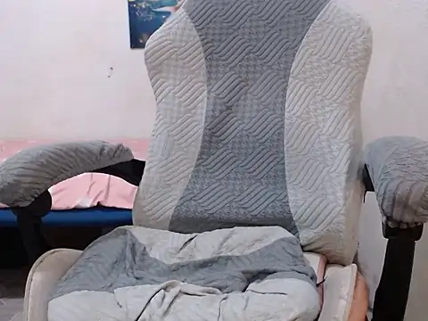 Mistress_Bigcockts Obrolan Langsung XXX