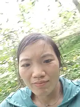 XXX chat uživo modela ngan-cute