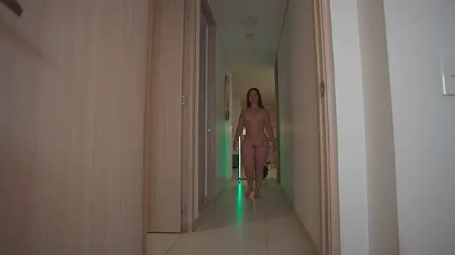 צ'אט XXX בשידור חי של roxie_gates_