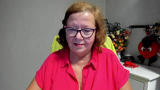 Adelewildx – Naživo XXX chat