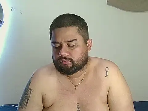 GABRIELGARCIA1313 élő XXX-chatje