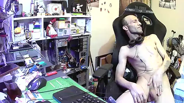 عرض كام Aktorihann