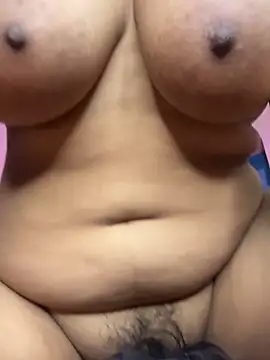 Hot-AngoriBhabhi Adlı Modelin Web Kamerası Şovu