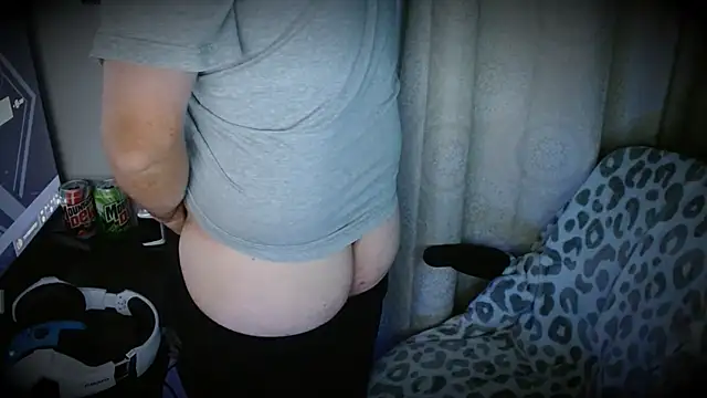 theone07221's Live XXX Chat