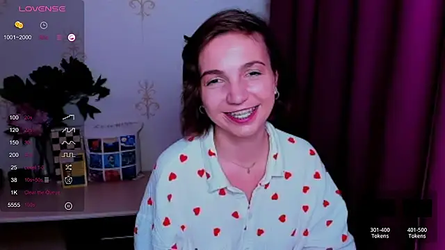 Živý XXX chat KindHazelHere_