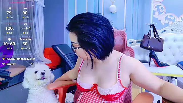 Chatroom XXX en direct de LucianaMe