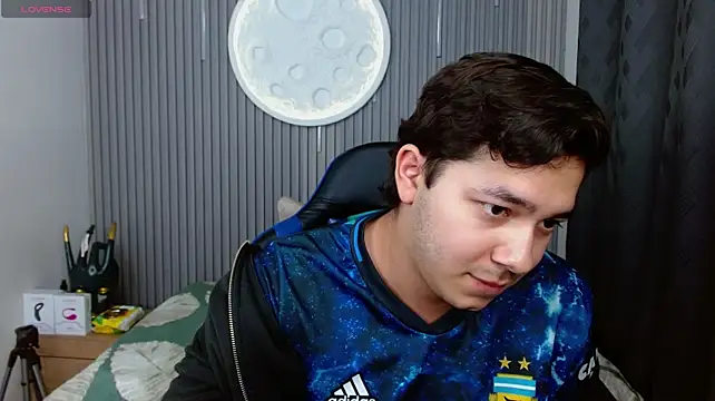 Chat XXX en directo de Julian_Smith21