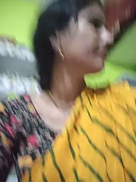 Riya_jaan12's Live XXX Chat