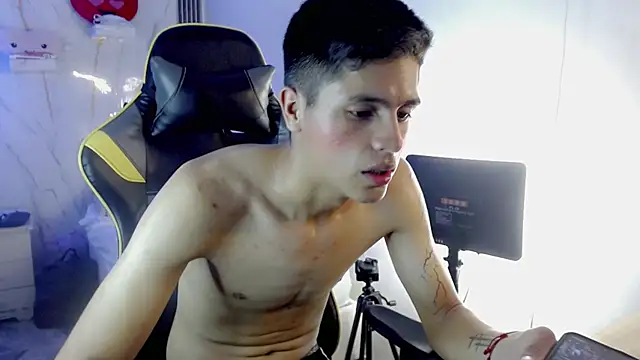 Ascii_one's Live XXX Chat