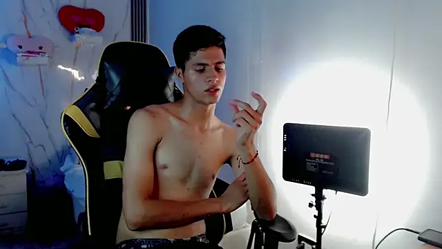 XXX chat uživo modela Ascii_one