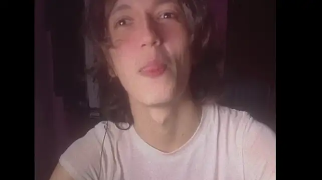 cherryuwu Adlı Modelin Canlı XXX Sohbeti
