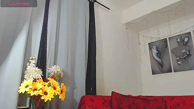 FranchescaSexy1 Adlı Modelin Canlı XXX Sohbeti