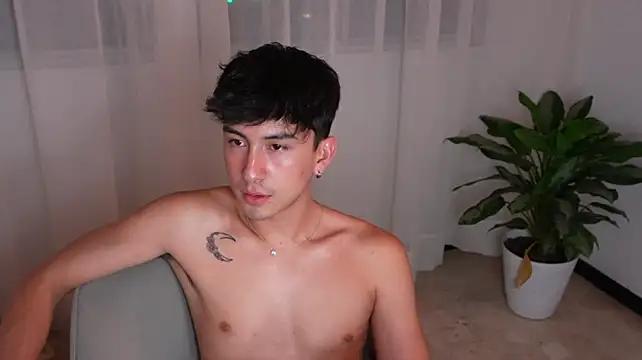 Chat XXX Live sweettaaron01