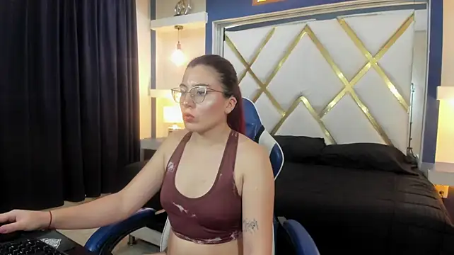 allison_mc Adlı Modelin Canlı XXX Sohbeti