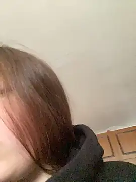צ'אט XXX בשידור חי של SweetyCute7