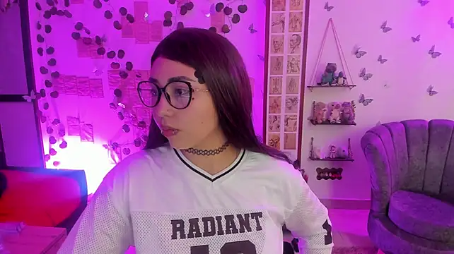 Fiore_Sanz_'s Live XXX Chat