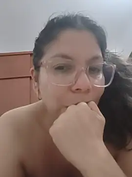 Živý XXX chat Carliina_Soussa