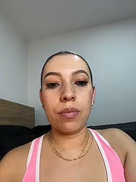 Moon_Blake Chat XXX in diretta