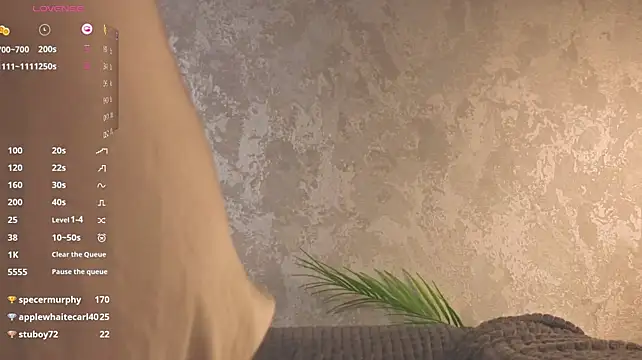 צ'אט XXX בשידור חי של KittyLiikk