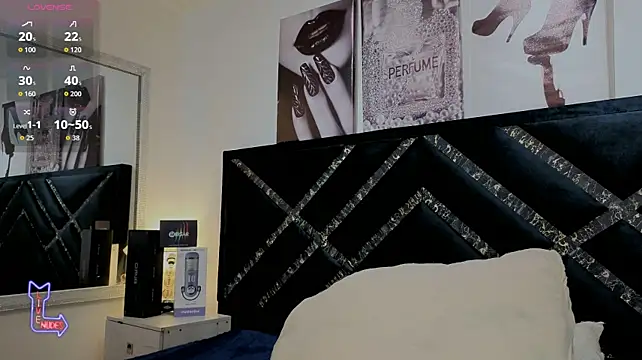Un_Sluttyy 在線直播表演