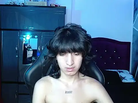XXX chat uživo modela littlextreme