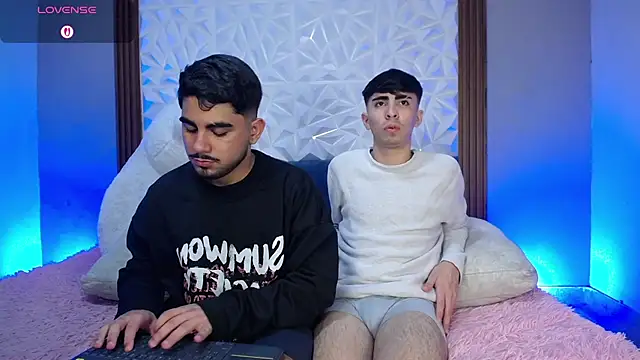 Michael_and_twinkk Webcam Show