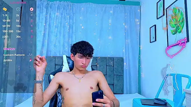 NicolasTorrez Show Webcam