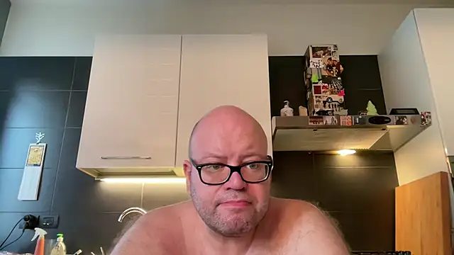 Živý XXX chat theitalianbear