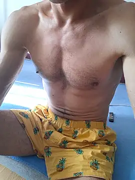 BODY_CUM's Live XXX Chat