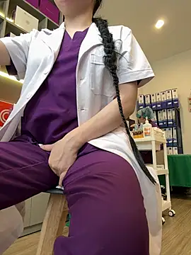 Show de secretly_masturbating na webcam