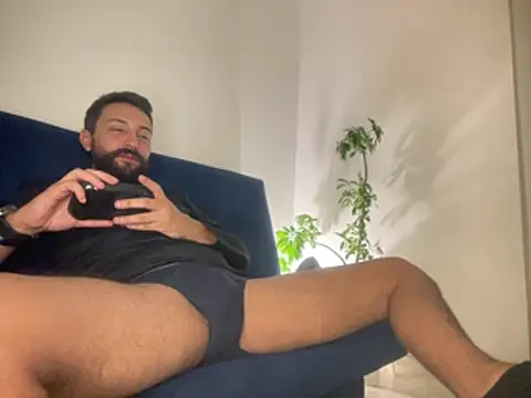 Show modela seansanz na web-kameri