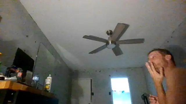 AidenMcKnight's Webcam Show