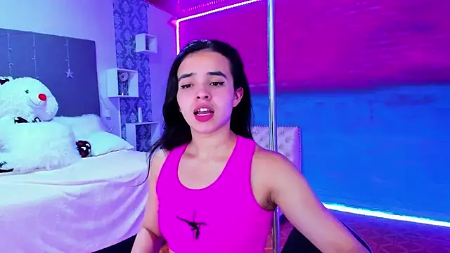 Show modela salfetkaa na web-kameri