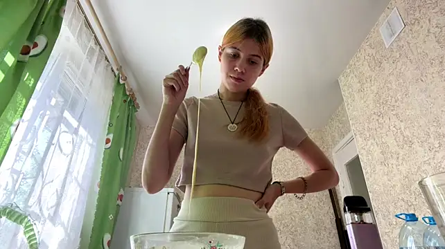 Show modela CelestePacini na web-kameri