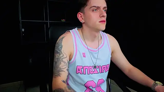 FelixStarkk's Live XXX Chat