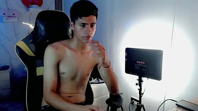 Ascii_one – webcam-show
