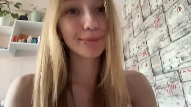 XXX chat uživo modela BivalentFalloff