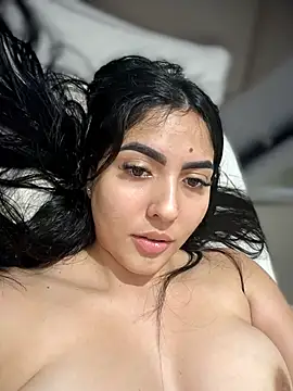 I_AM_SOPHIE_ Show in webcam