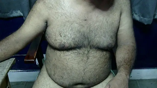 צ'אט XXX בשידור חי של hairysubcub_70
