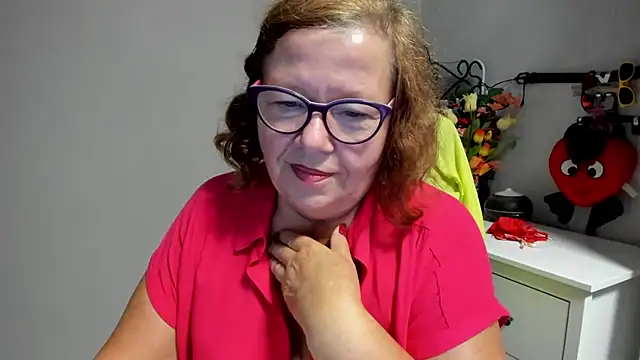 XXX chat uživo modela Adelewildx