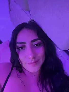 XXX chat uživo modela SeleneMore