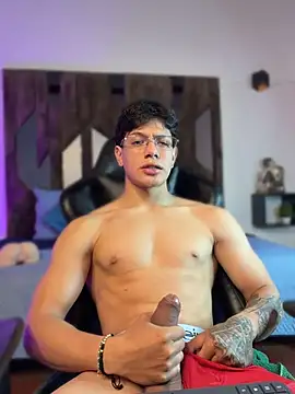 TonyPetrovjs Show Webcam