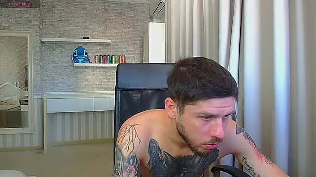 JonahShaw Live XXX-Chat